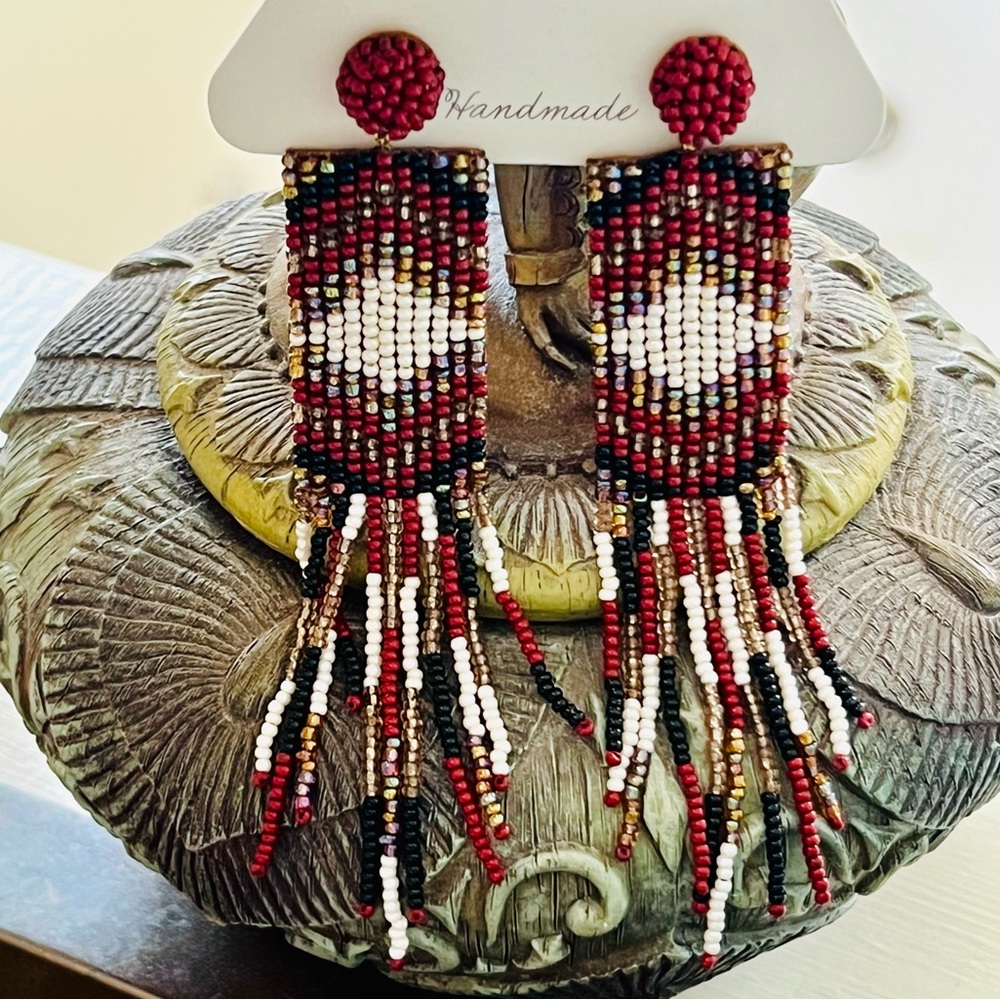 NWT Deepa Gurnani Beaded Diamond Fringe Chandeliers